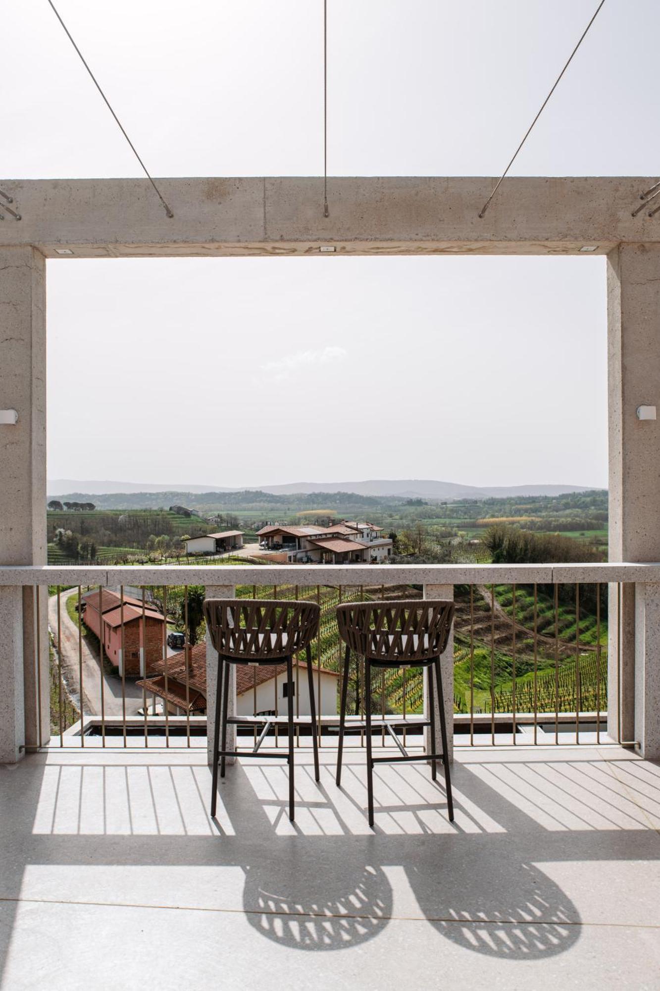 Posestvo Scurek Wine Bed & Breakfast Dobrovo Exterior photo