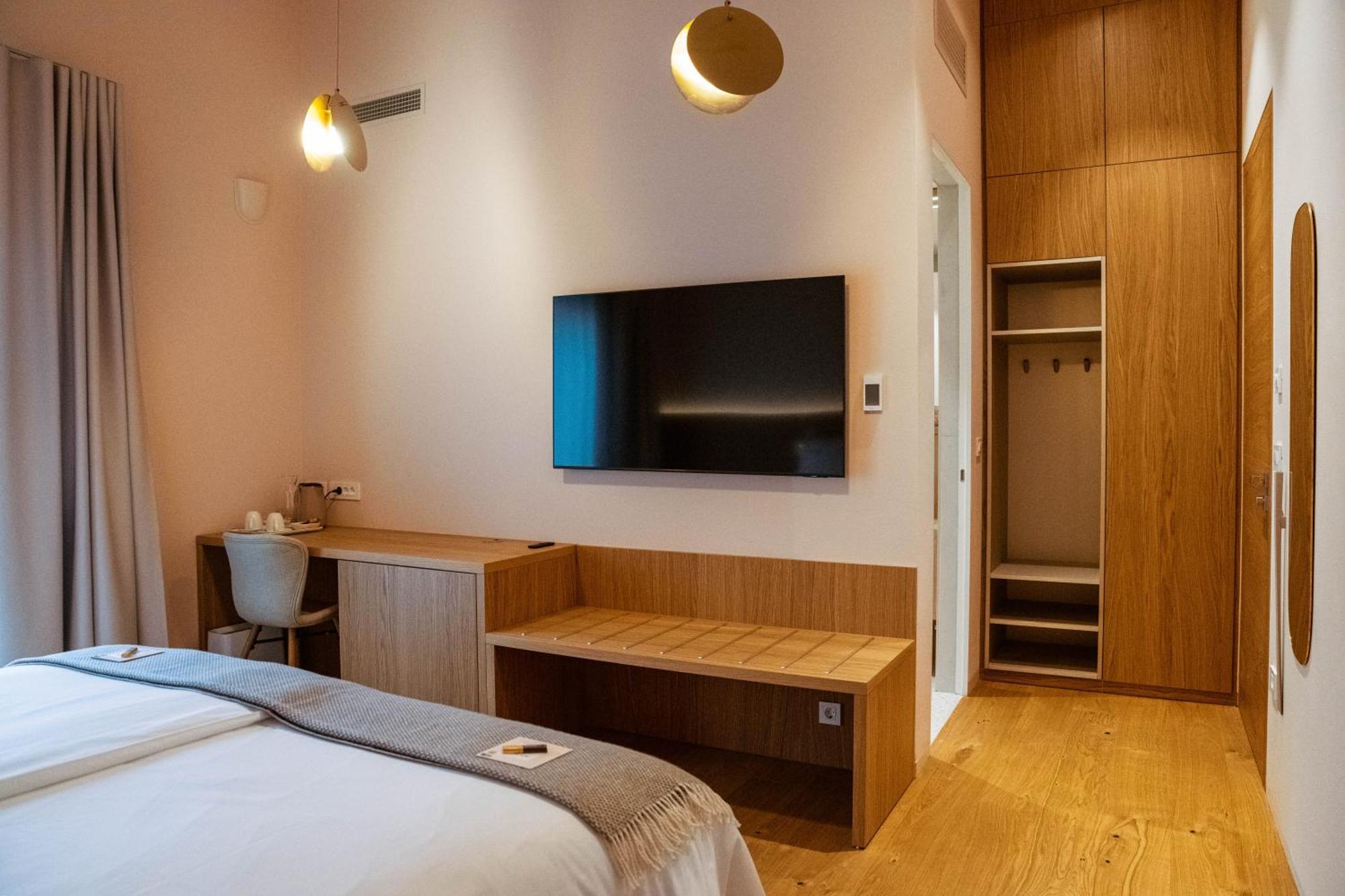 Posestvo Scurek Wine Bed & Breakfast Dobrovo Exterior photo