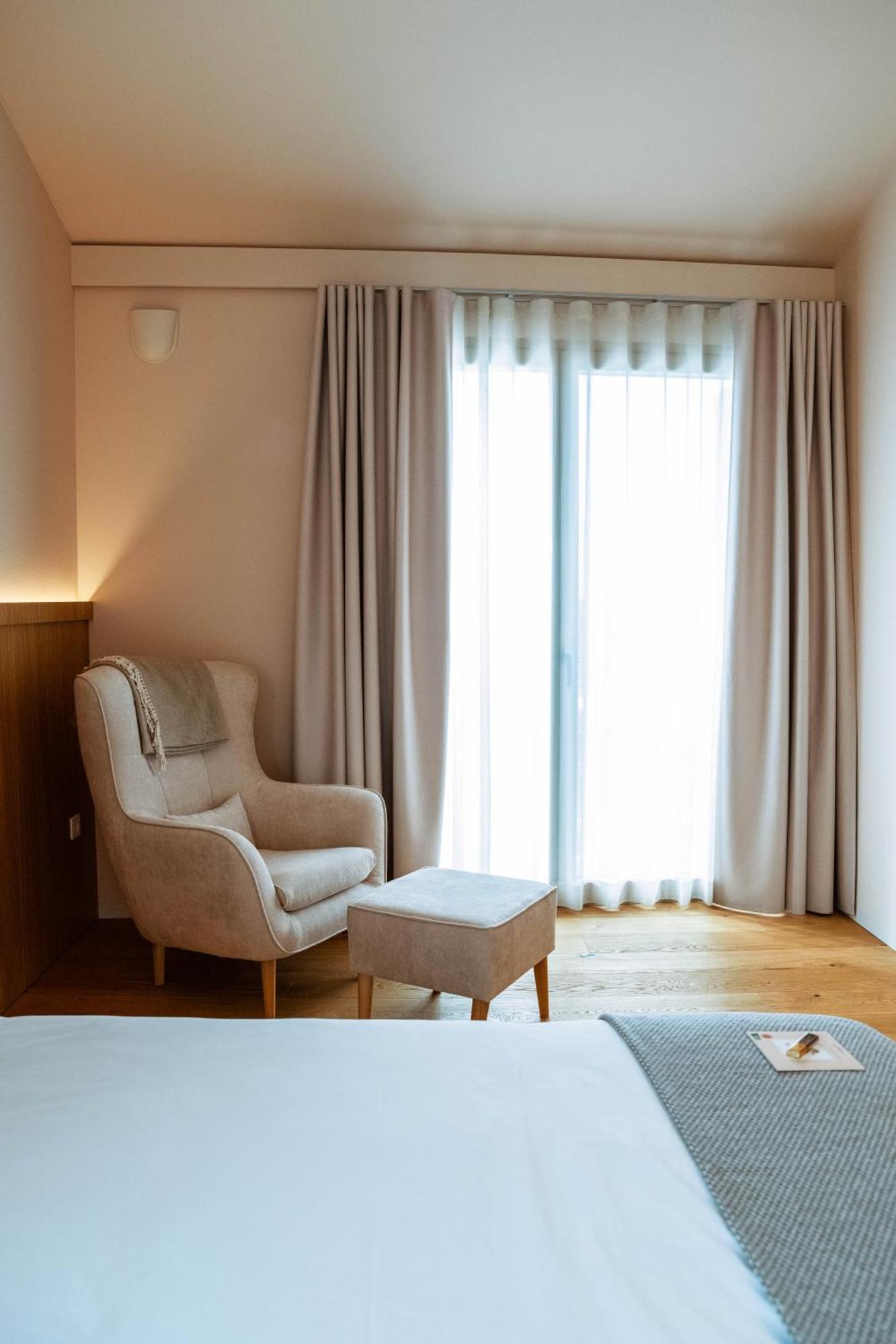 Posestvo Scurek Wine Bed & Breakfast Dobrovo Exterior photo