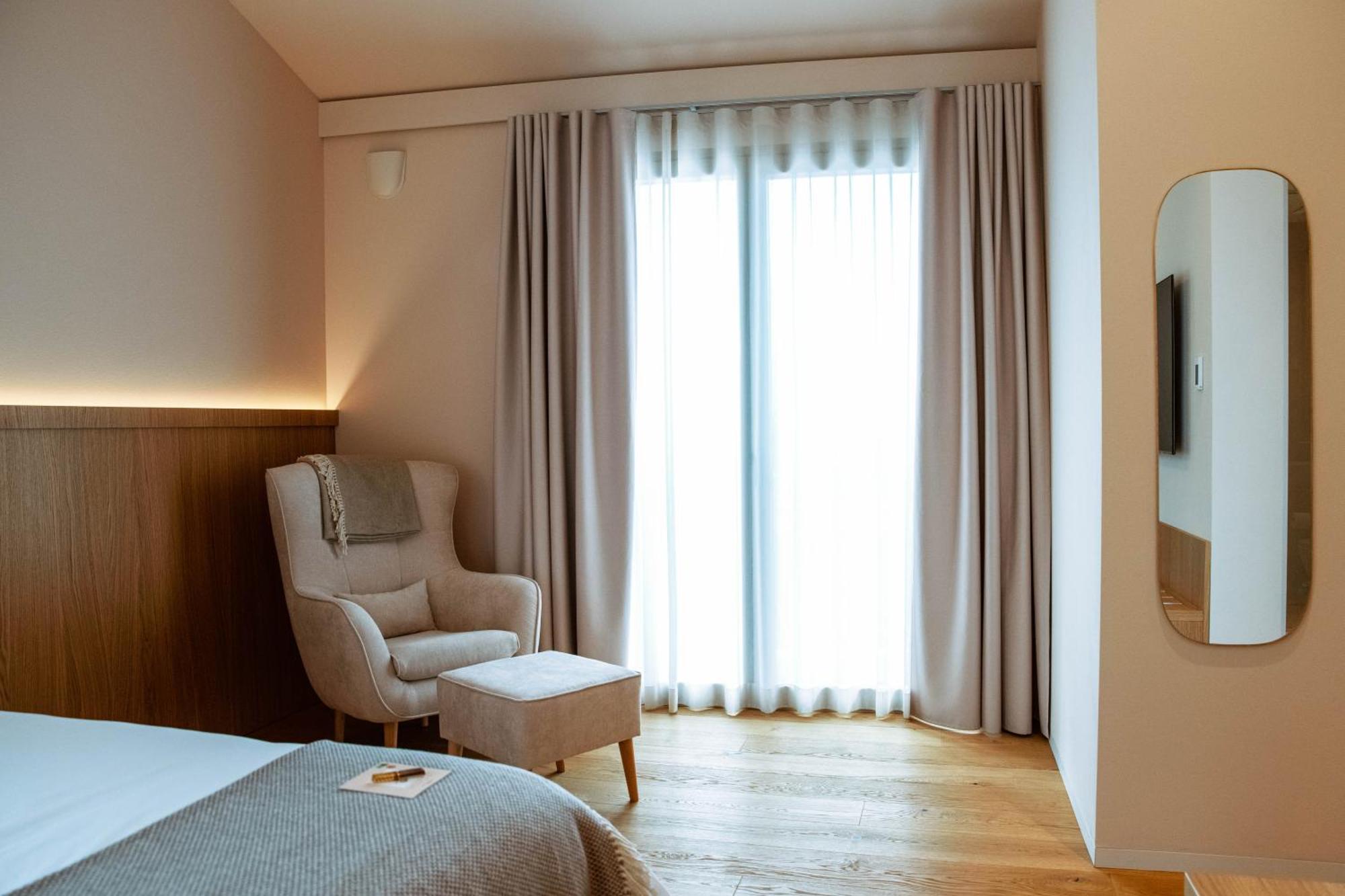 Posestvo Scurek Wine Bed & Breakfast Dobrovo Exterior photo